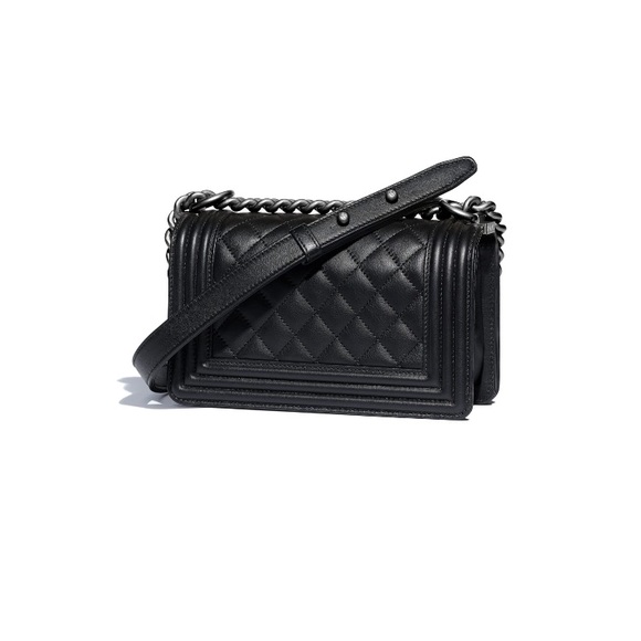 CHANEL SMALL BOY HANDBAG 📍SOLD📍 - Picture 2 of 4